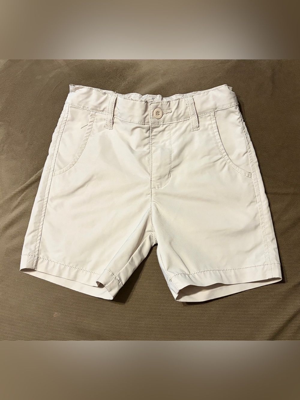 Properly Tied Boys' LD Driver Shorts in Color Tan Sand Pristine Condition Size 6